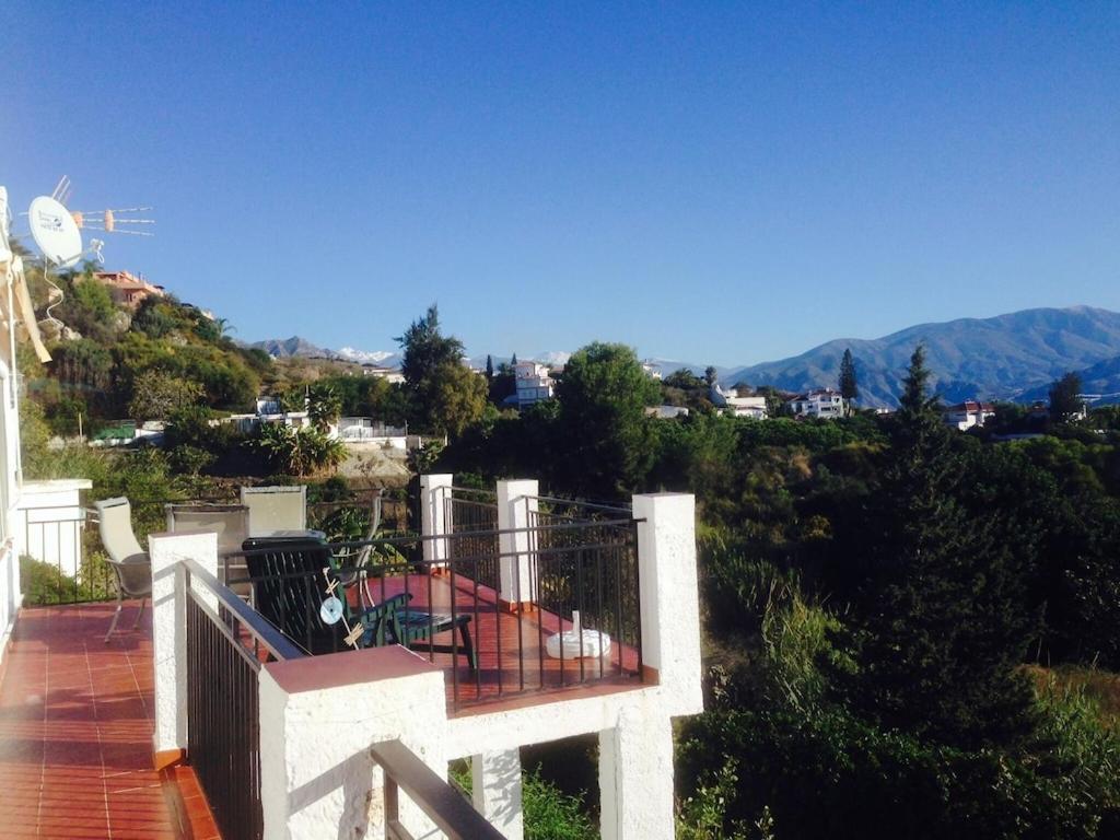 Villa La Torrecica, Con Caracter Andaluz Y Magnificas Vistas Al Mar Y Sierra Nevada Salobreña Esterno foto