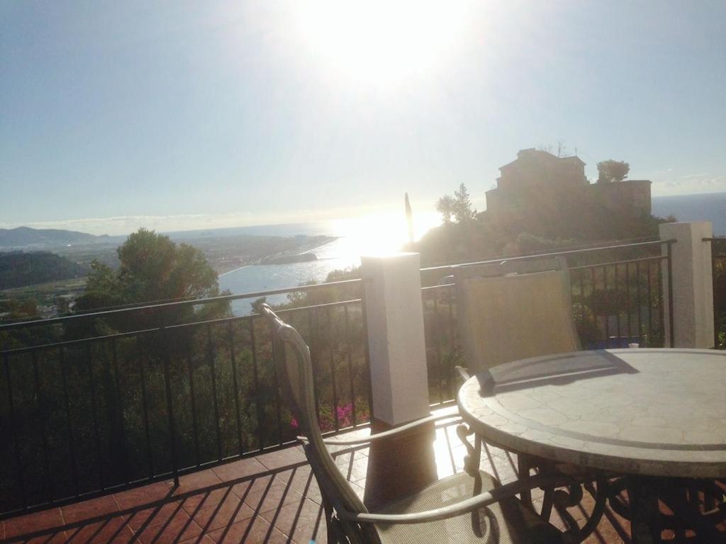 Villa La Torrecica, Con Caracter Andaluz Y Magnificas Vistas Al Mar Y Sierra Nevada Salobreña Esterno foto