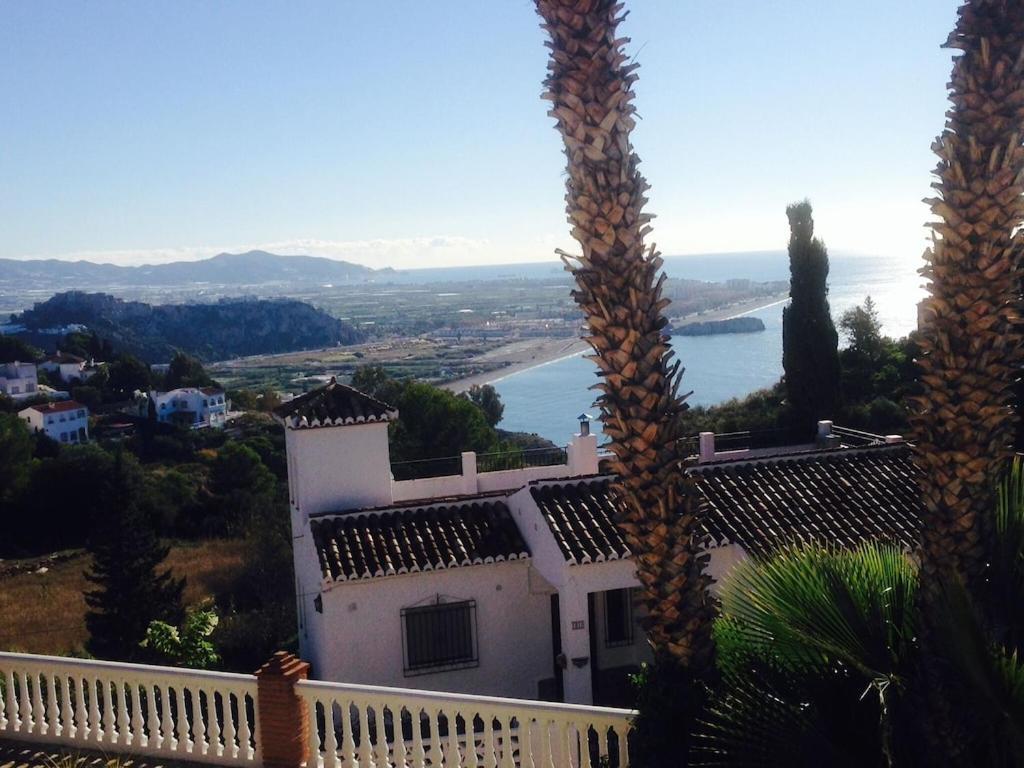 Villa La Torrecica, Con Caracter Andaluz Y Magnificas Vistas Al Mar Y Sierra Nevada Salobreña Esterno foto