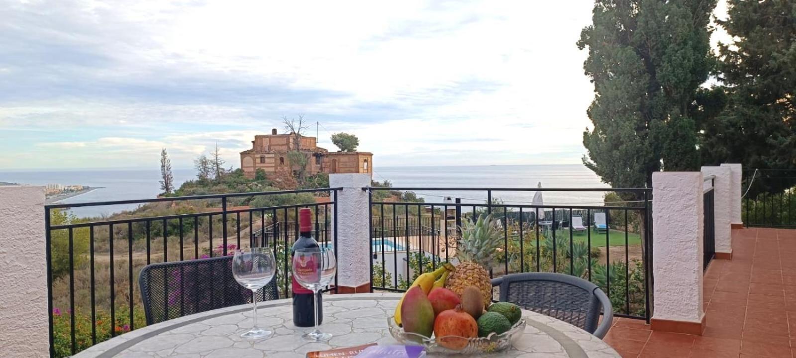 Villa La Torrecica, Con Caracter Andaluz Y Magnificas Vistas Al Mar Y Sierra Nevada Salobreña Esterno foto